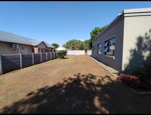 4 BEDROOM HOUSE FOR SALE IN WIERDA PARK